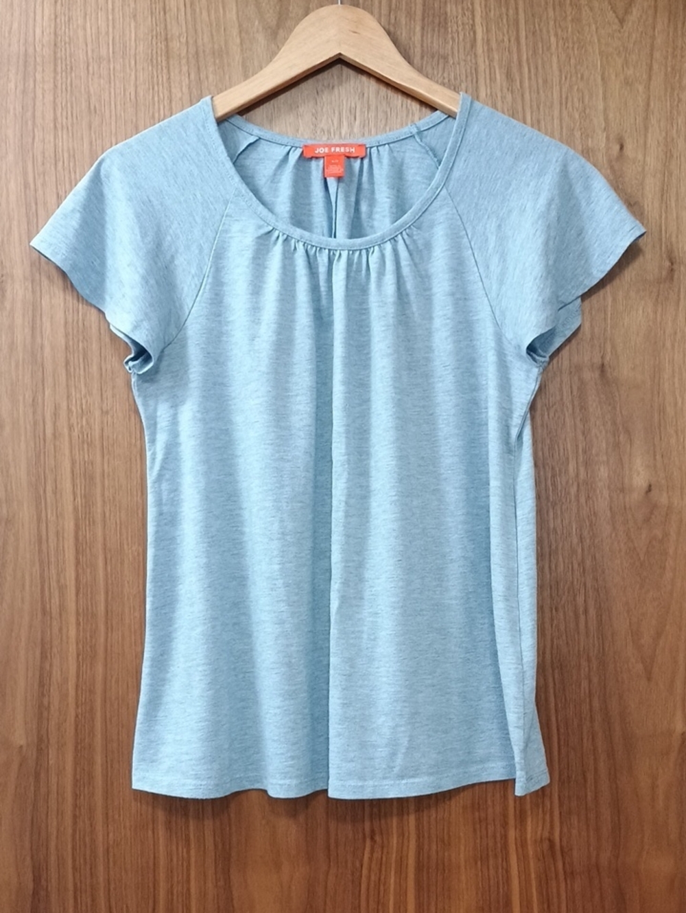 5/$15 Joe Fresh Heathered Sky Blue Scoop Neck Flutter Sleeve Tee S
